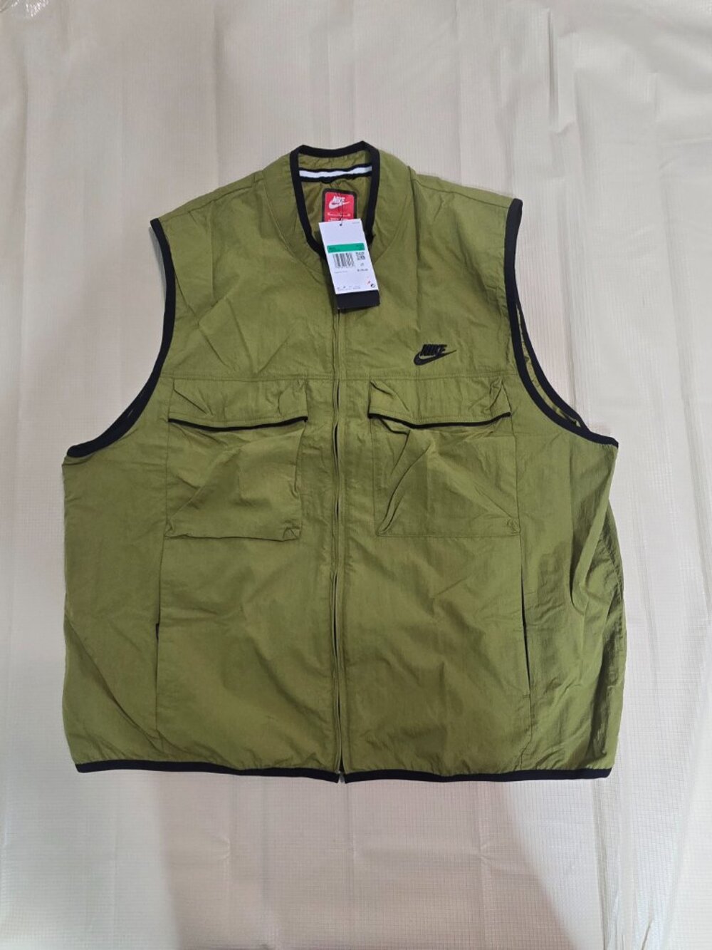 NEW Nike Tech Woven Utility Vest Mens Green FZ0748-307 Full Zip NWT UPF